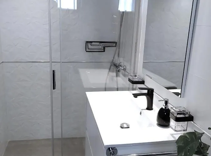 Portonovo Paraiso Ii - Sea View - Swimming Pool - Good Wifi - Old Town 公寓 卡门港